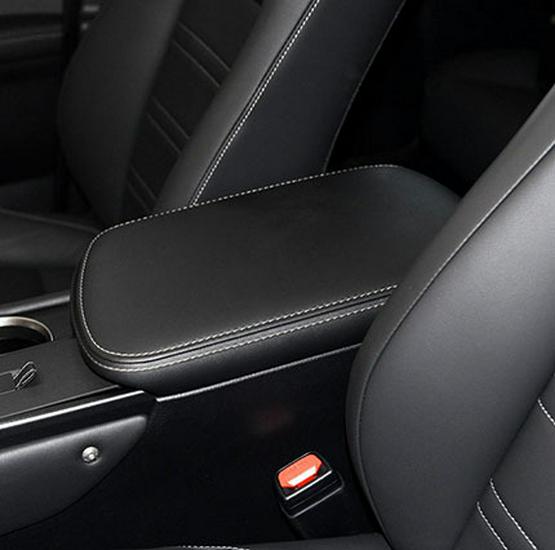 Кожаная накладка на подлокотник центральной консоли Lexus NX200/300h 15-21
Кожаная накладка на подлокотник центральной консоли Lexus NX200/300h 15-21