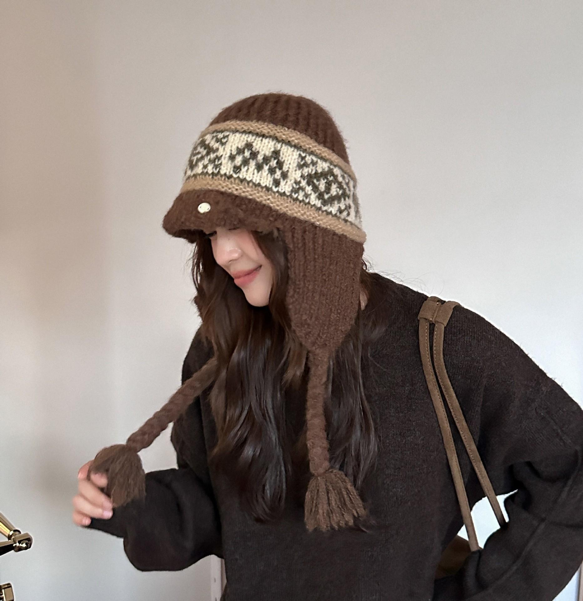 2026 Fair Isle Style Woolen Ear Protection Hat for Women Autumn and Winter Knitted Hat with Small Face Warm and Cold Protection кавовий
2026 Fair Isle Style Woolen Ear Protection Hat for Women Autumn and Winter Knitted Hat with Small Face Warm and Cold Protection кавовий