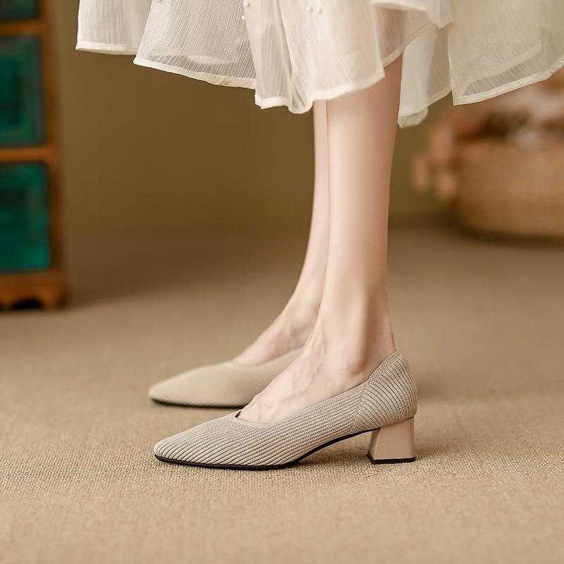 New classic thick heel shoes small square head straight strip comfortable solid color temperament single shoes versatile fashion shoes women 34 абрикосовий
New classic thick heel shoes small square head straight strip comfortable solid color temperament single shoes versatile fashion shoes women 34 абрикосовий