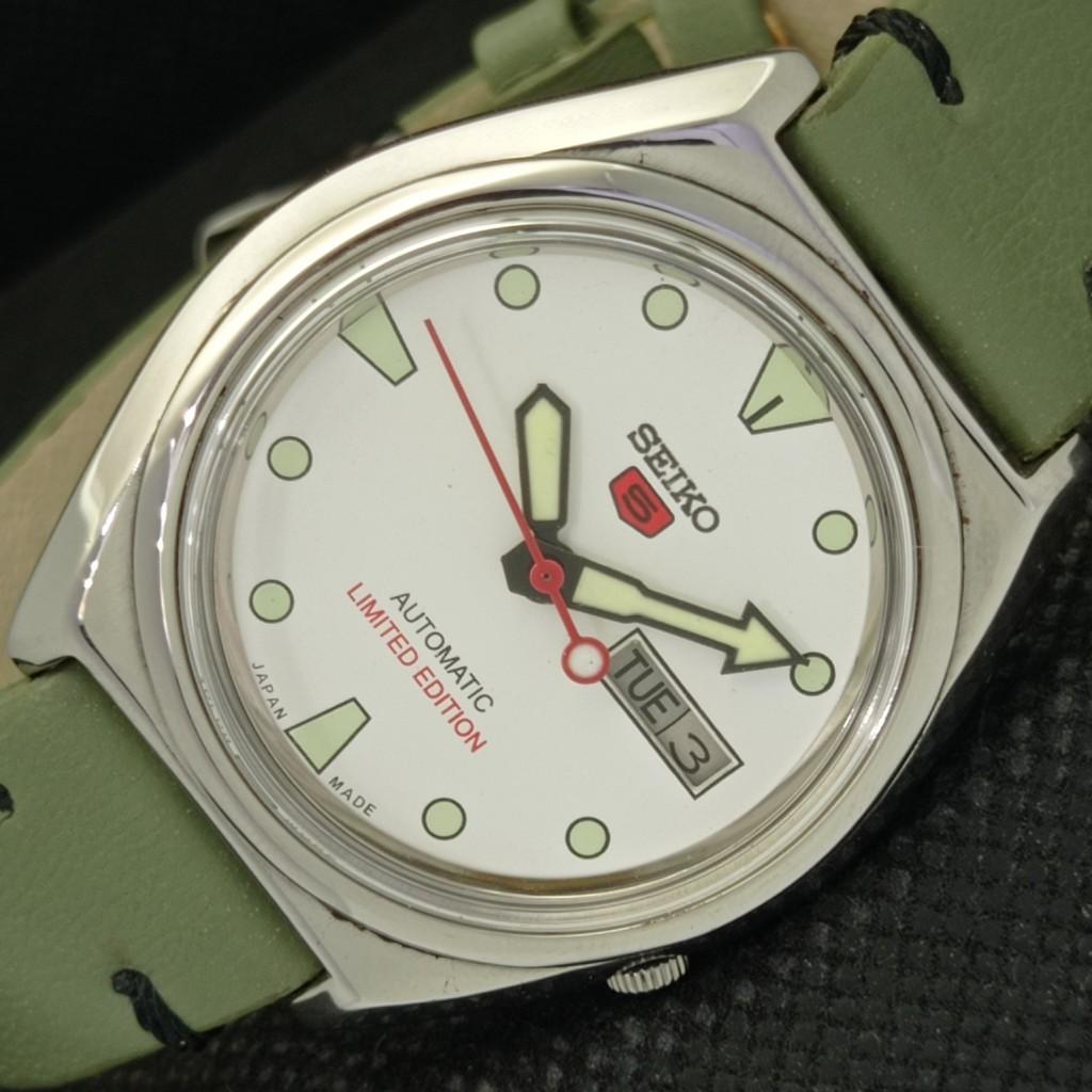 Б/У SEIKO 5 АВТОМАТИЧЕСКИЕ 7009A ВИНТАЖНЫЕ ЯПОНСКИЕ МУЖСКИЕ D/D БЕЛЫЕ ЧАСЫ 583b-a306329-2 SKU583b-a306329
Б/У SEIKO 5 АВТОМАТИЧЕСКИЕ 7009A ВИНТАЖНЫЕ ЯПОНСКИЕ МУЖСКИЕ D/D БЕЛЫЕ ЧАСЫ 583b-a306329-2 SKU583b-a306329