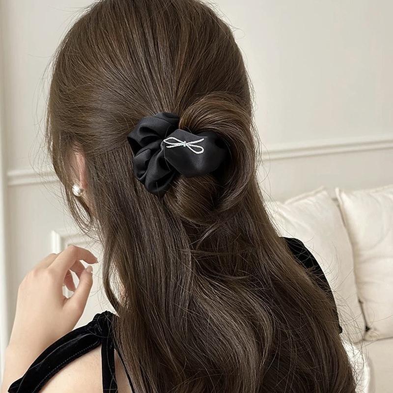 Embroidered Butterfly Large Intestine Hair Ring Retro Bow Printed Hair Hoop For Women Simple All-Match Hair Accessories
Embroidered Butterfly Large Intestine Hair Ring Retro Bow Printed Hair Hoop For Women Simple All-Match Hair Accessories