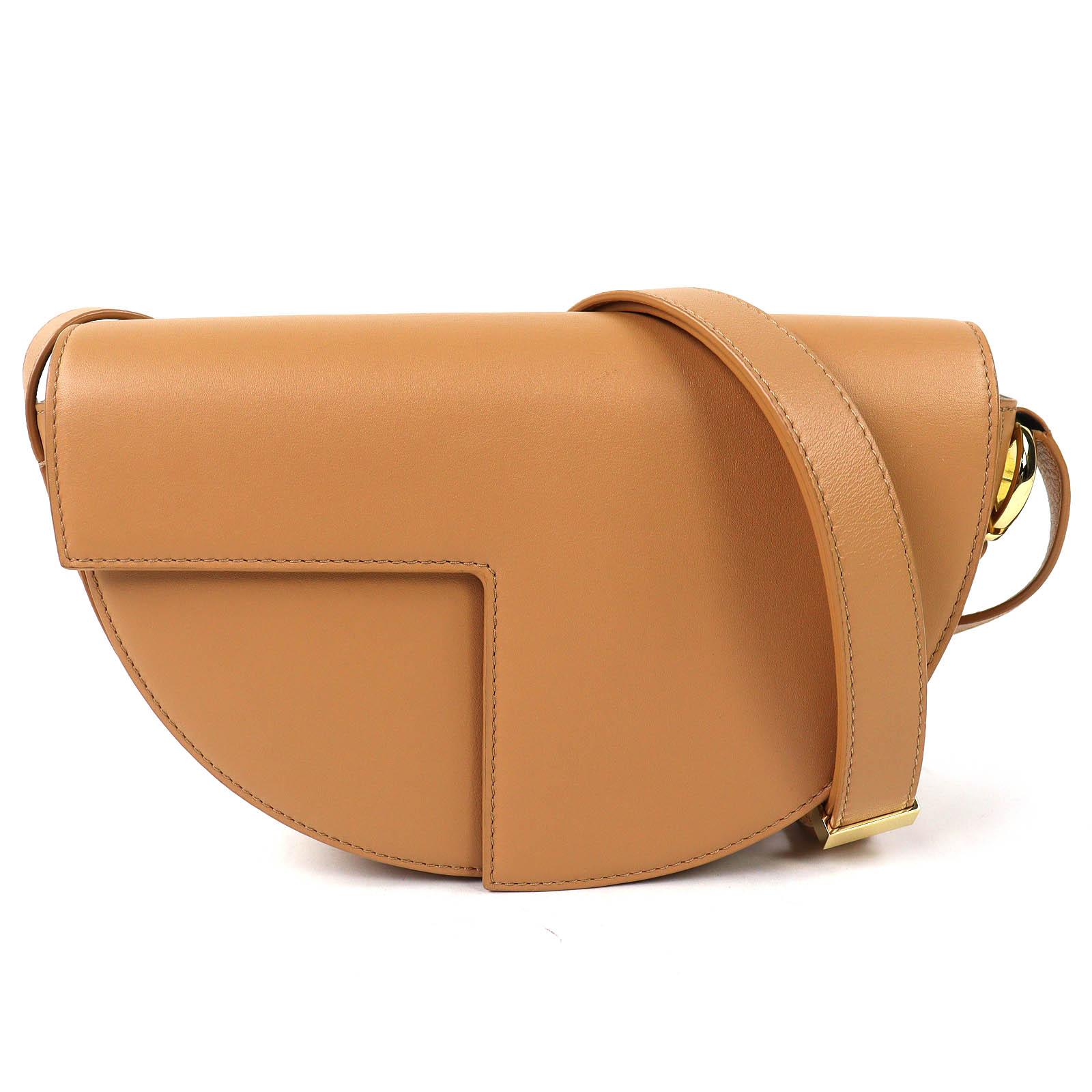 Excellent PATOU Le Patou Leather Bag Half-moon type sand BA0015004105C Used
Excellent PATOU Le Patou Leather Bag Half-moon type sand BA0015004105C Used