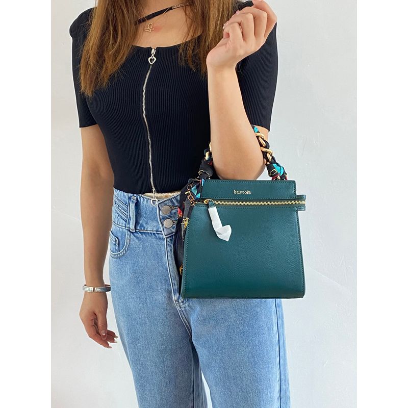 Italian Fashion Fashion Cattlehide Leather Bag Female Genuine Leather Portable Crossbody Bag Texture Sweet Lady Sexy Silk Scarf Dark green
Italian Fashion Fashion Cattlehide Leather Bag Female Genuine Leather Portable Crossbody Bag Texture Sweet Lady Sexy Silk Scarf Dark green