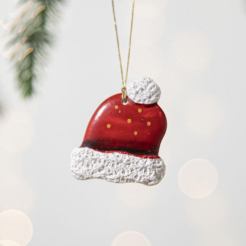 Cross Border Hot Selling Colored Resin Pendants Cartoon Colored Christmas Tree Ornaments Christmas Decorations Decorating Shopping Malls Santa s Hat
Cross Border Hot Selling Colored Resin Pendants Cartoon Colored Christmas Tree Ornaments Christmas Decorations Decorating Shopping Malls Santa s Hat