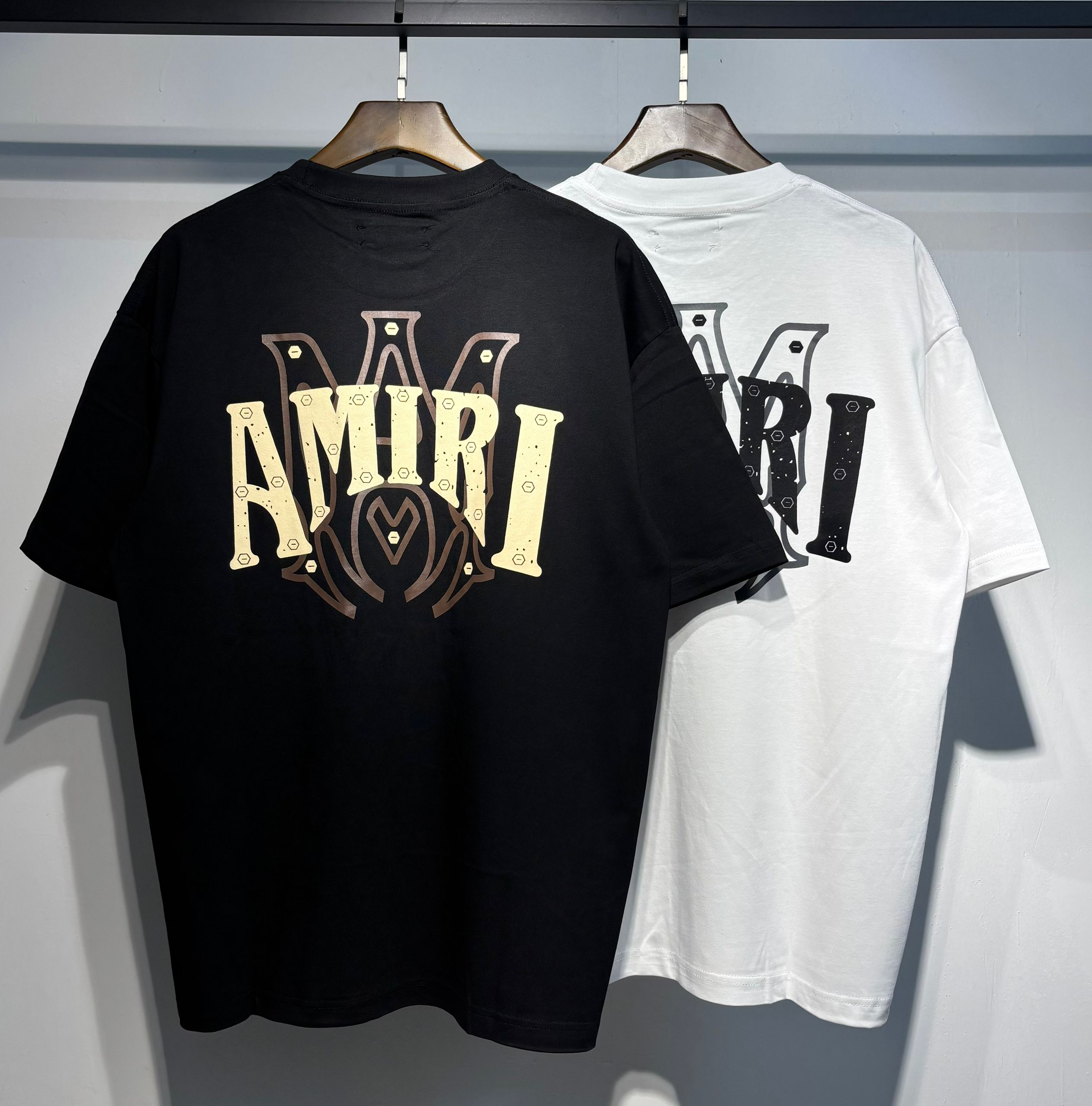 737 Amiri 2025 Summer New Men s and Women s Loose High Quality Cotton Plus Size T-shirt Couple T-Shirt XL
737 Amiri 2025 Summer New Men s and Women s Loose High Quality Cotton Plus Size T-shirt Couple T-Shirt XL