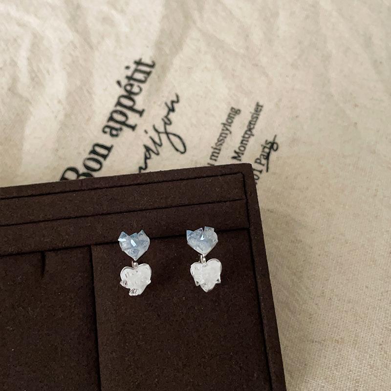 Сладкий и постепенный переход цвета Кристальная любовь Серьги-гвоздики Женские Нишевые Уникальные Личность Модный тренд Темперамент Универсальные Серьги
Сладкий и постепенный переход цвета Кристальная любовь Серьги-гвоздики Женские Нишевые Уникальные Личность Модный тренд Темперамент Универсальные Серьги