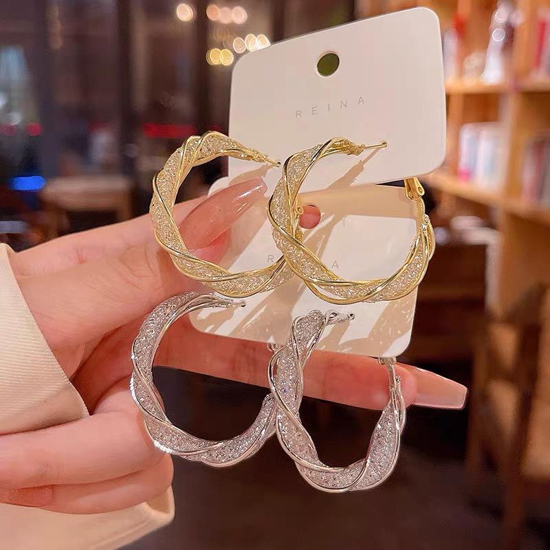 Серьги-кольца из металла и иглы из серебра 925 пробы — модный, уникальный, высококачественный дизайн 2024 года для женщин
Серьги-кольца из металла и иглы из серебра 925 пробы — модный, уникальный, высококачественный дизайн 2024 года для женщин