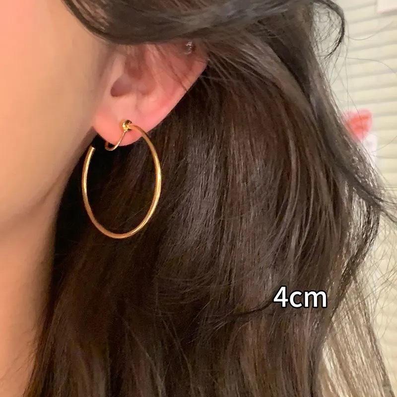 Plain Hoop Earrings, Large Hoop Earrings for Those Without Pierced Ears, Statement Earrings 4CM золотий
Plain Hoop Earrings, Large Hoop Earrings for Those Without Pierced Ears, Statement Earrings 4CM золотий