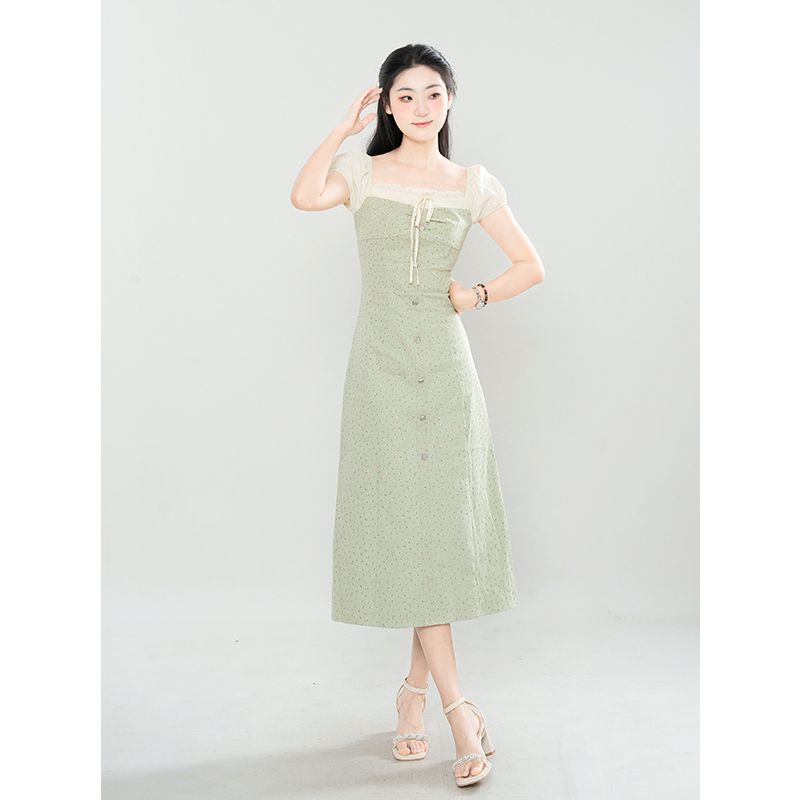 2024 Summer New Style Fresh Fake Two Pieces Patchwork Lace-up Floral Waist Hugging Slimming Short sleeve Square Collar Jumpsuit Long dress Fake Two-Piece Green Dress M
2024 Summer New Style Fresh Fake Two Pieces Patchwork Lace-up Floral Waist Hugging Slimming Short sleeve Square Collar Jumpsuit Long dress Fake Two-Piece Green Dress M