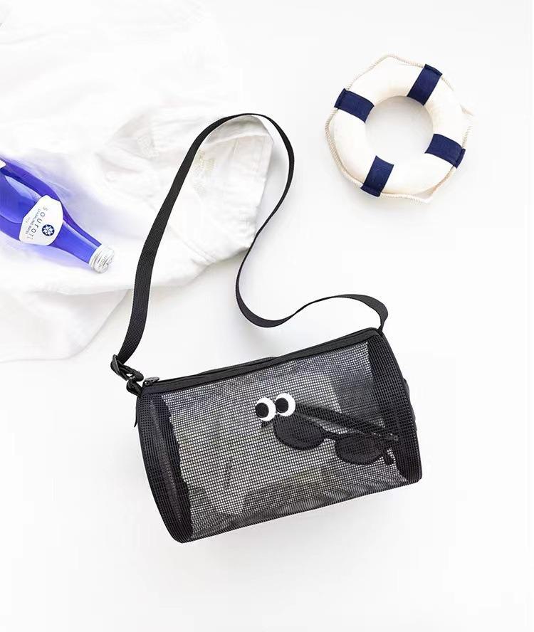 Цилиндрическая сетчатая косметичка через плечо - для путешествий, пляжа, хранения вещей для плавания чёрный
Цилиндрическая сетчатая косметичка через плечо - для путешествий, пляжа, хранения вещей для плавания чёрный