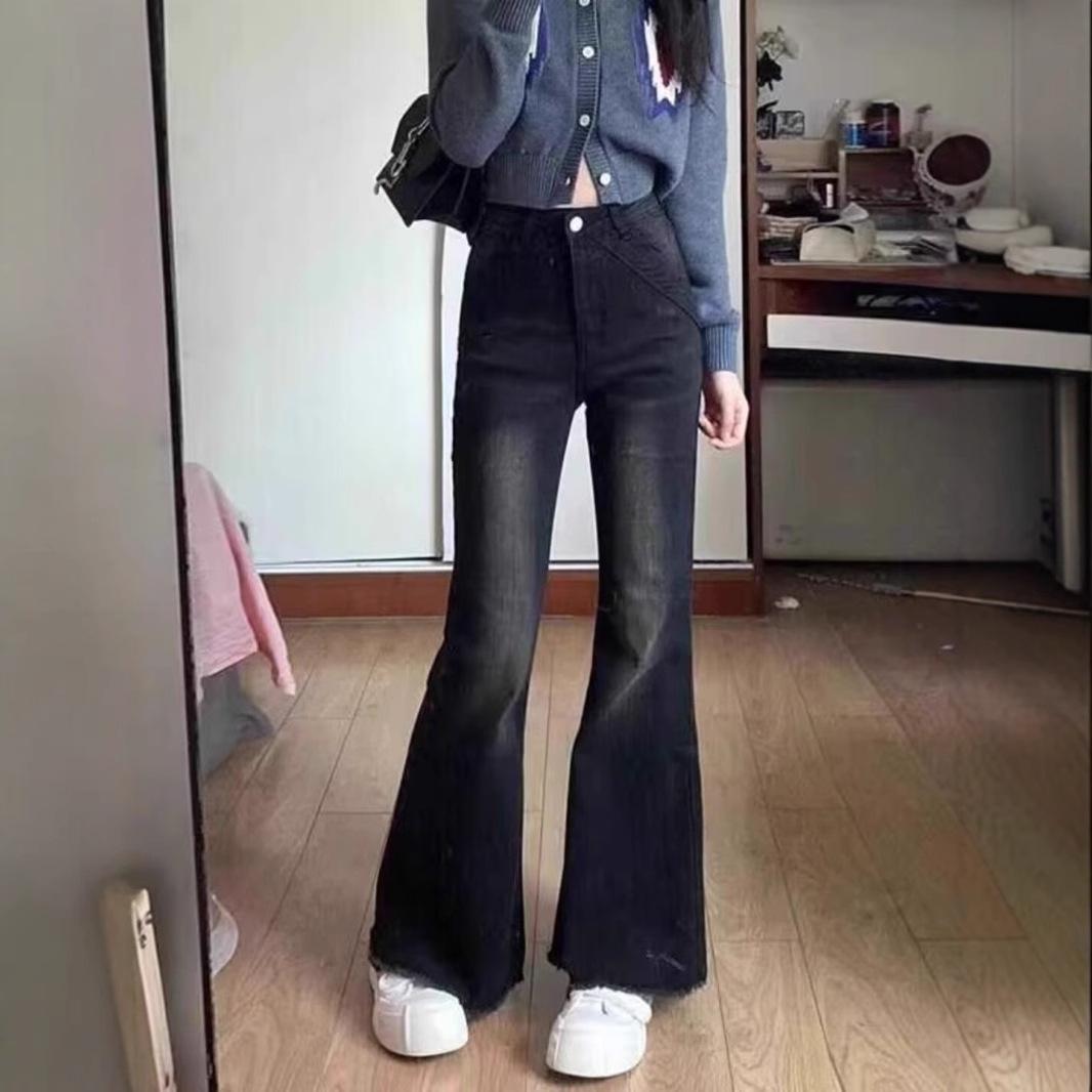 Retro High-Waist Black Gray Flare Jeans with Frayed Hem and Stretch Fabric - Petite Slimming Fit, Floor-Length Design Small черный серый
Retro High-Waist Black Gray Flare Jeans with Frayed Hem and Stretch Fabric - Petite Slimming Fit, Floor-Length Design Small черный серый