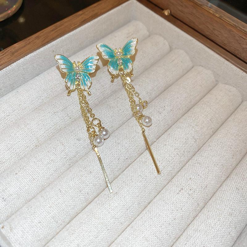 Dripping Butterfly Tassel Earrings Simple High-end Contrast Earrings Fashion Versatile Niche Earrings Women
Dripping Butterfly Tassel Earrings Simple High-end Contrast Earrings Fashion Versatile Niche Earrings Women