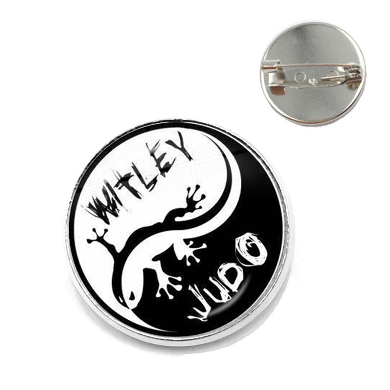 2021 Trendy Sports I Love Judo Brooches Pins Men Women Karate Jewelry High Quality Handmade Badge Brooch Gift 20mm
2021 Trendy Sports I Love Judo Brooches Pins Men Women Karate Jewelry High Quality Handmade Badge Brooch Gift 20mm