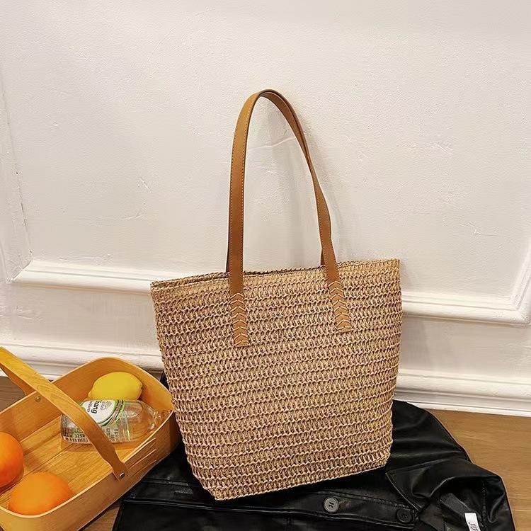 Casual French large-capacity woven Mori handbag summer beach straw bag shoulder underarm tote bag 40*16*33 бежевый
Casual French large-capacity woven Mori handbag summer beach straw bag shoulder underarm tote bag 40*16*33 бежевый