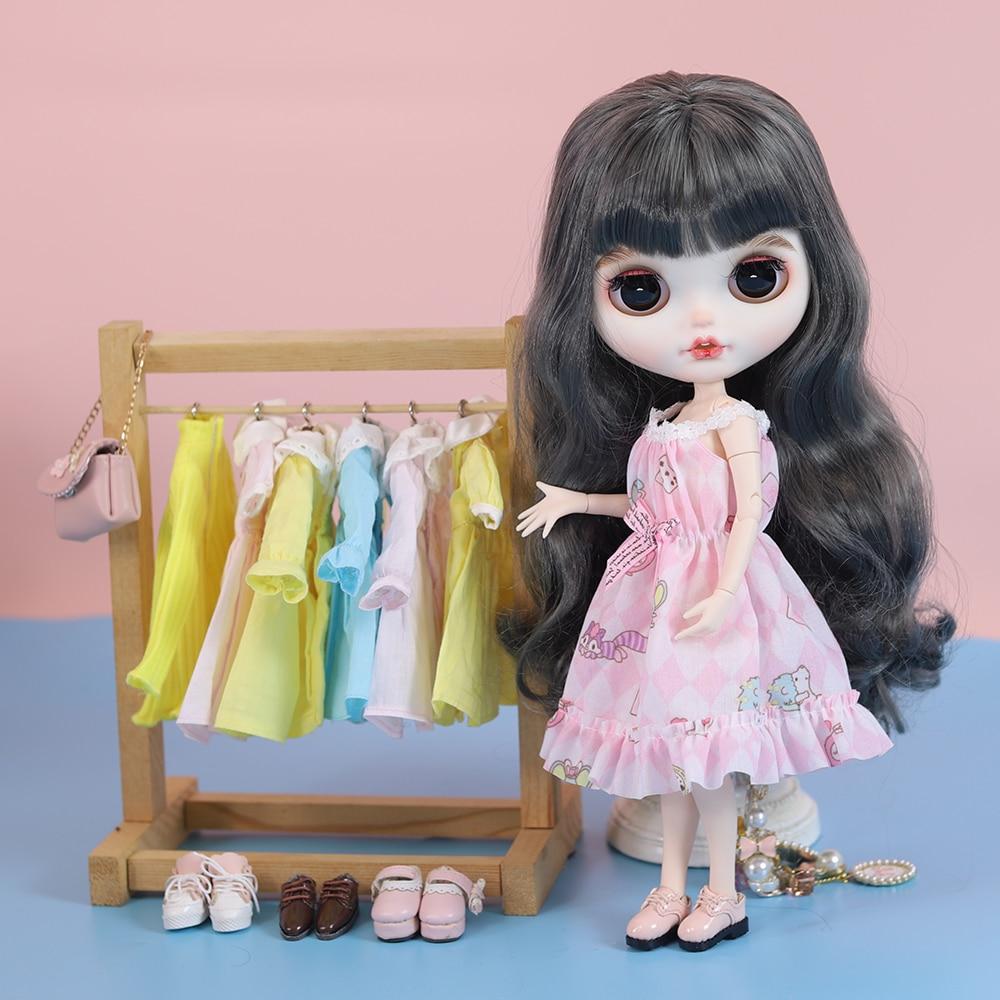 Кукла ICY DBS Blyth, специальное предложение, платья, простая одежда, милые платья, игрушка в подарок
Кукла ICY DBS Blyth, специальное предложение, платья, простая одежда, милые платья, игрушка в подарок