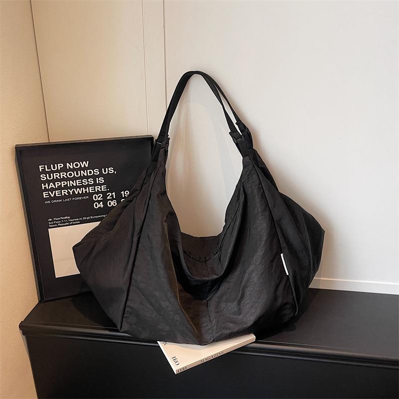 Fashi Minimalist Crossbody Bags for Women Large Capacity Shoulder Bags Fashiable and Versatile Commuting Bag Lazy Style чёрный
Fashi Minimalist Crossbody Bags for Women Large Capacity Shoulder Bags Fashiable and Versatile Commuting Bag Lazy Style чёрный