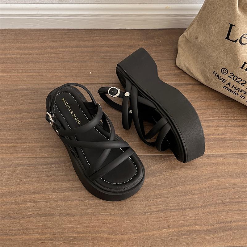 Platform sandals women s summer new versatile skirt one-word buckle strap heightening cross strap sandals 35 чорний
Platform sandals women s summer new versatile skirt one-word buckle strap heightening cross strap sandals 35 чорний