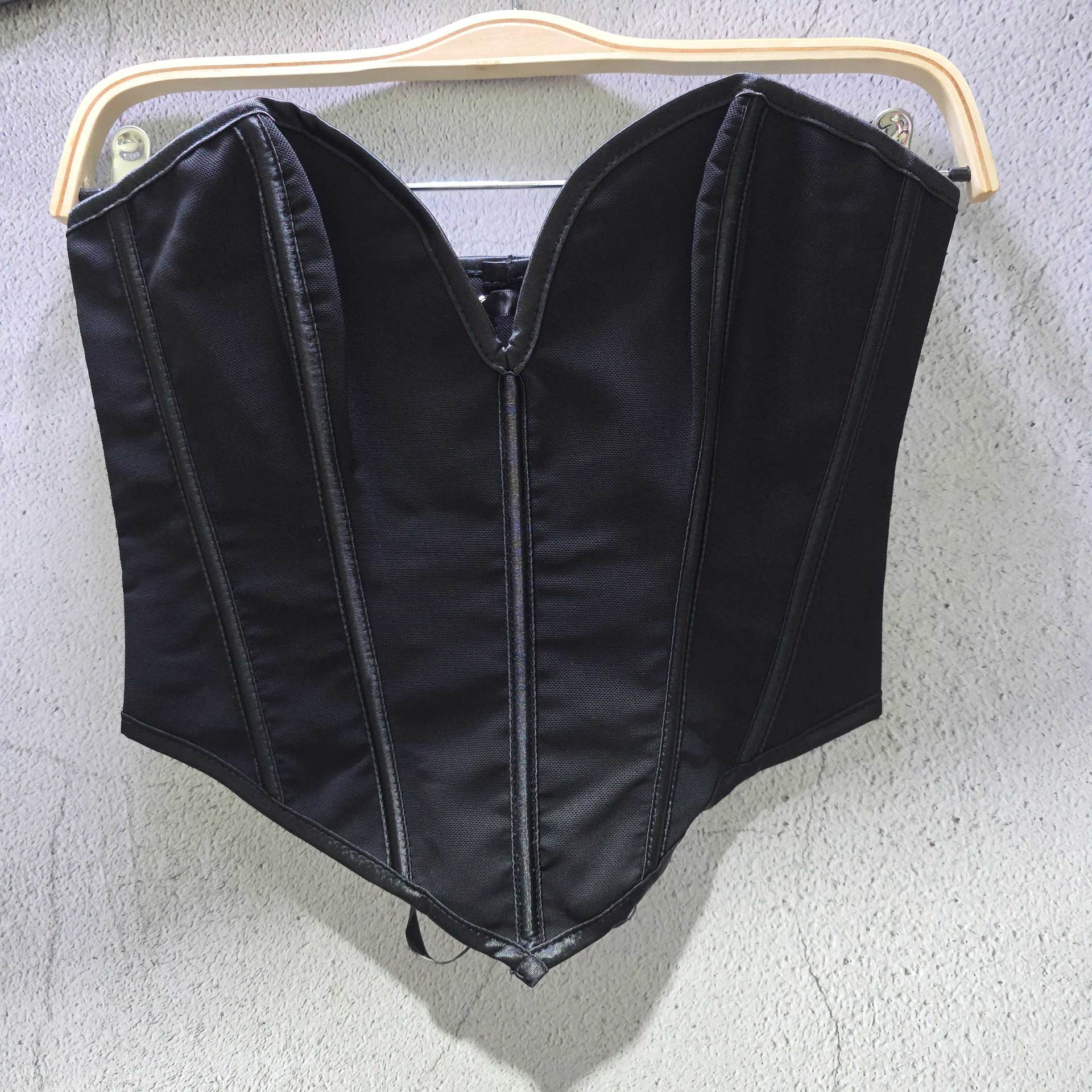 Верхняя одежда Топ-бюстье без бретелек в стиле корсета для элегантных леди Сексуальные и облегающие майки и топы 34/75 чёрный
Верхняя одежда Топ-бюстье без бретелек в стиле корсета для элегантных леди Сексуальные и облегающие майки и топы 34/75 чёрный