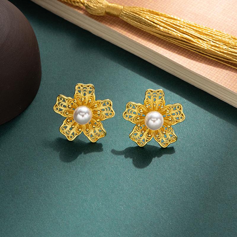 JMXD-Chinese Style Flower Silk Inlaid with Antique Earrings Imitation Pearl Stud Earrings Ancient Method Hanfu Jewelry Silk Filigree
JMXD-Chinese Style Flower Silk Inlaid with Antique Earrings Imitation Pearl Stud Earrings Ancient Method Hanfu Jewelry Silk Filigree