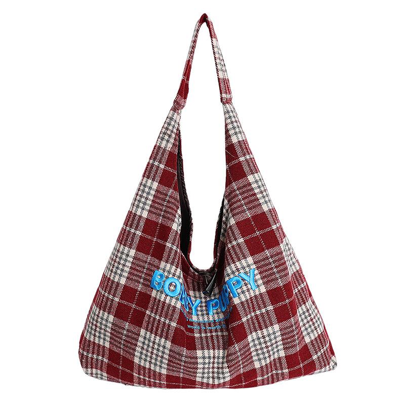 Fashi Ctrast Color Plaid Fabric Women s Shoulder Bags Letter Embroidery Ladies Shopping Bag Casual Versatile Female Handbag красный
Fashi Ctrast Color Plaid Fabric Women s Shoulder Bags Letter Embroidery Ladies Shopping Bag Casual Versatile Female Handbag красный