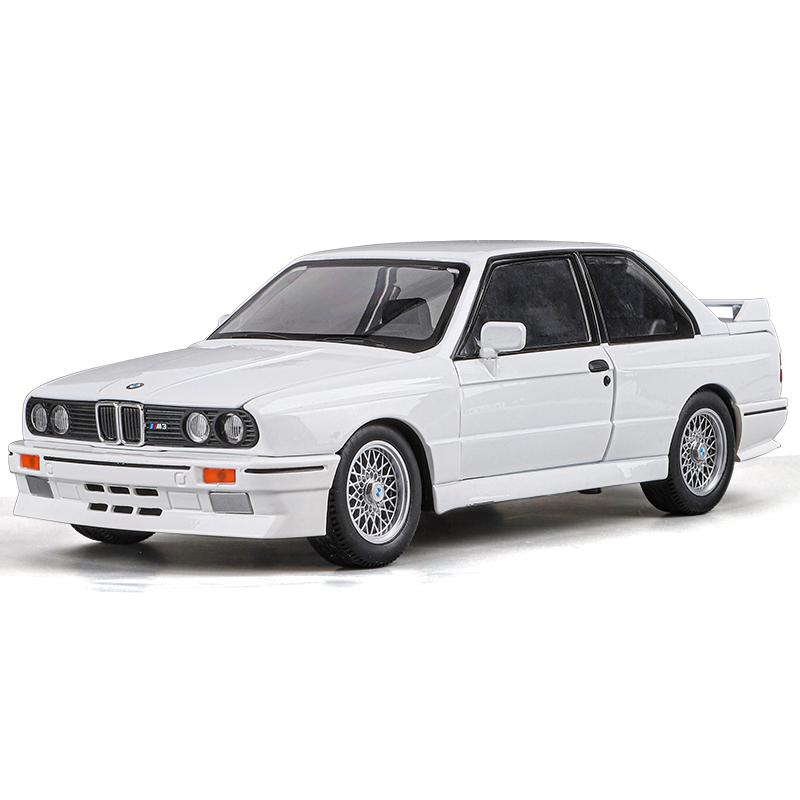 1:24 BMW M3 E30 1988 alloy supercar model car ornament, door can be opened, children s regenerative toy car gift білий
1:24 BMW M3 E30 1988 alloy supercar model car ornament, door can be opened, children s regenerative toy car gift білий