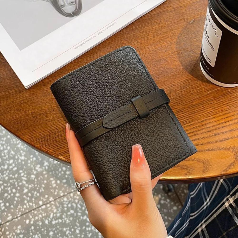 PU Leather Women s Purse Large Capacity Solid Color Leather Purse Folding Design Pull-out Design Short Wallet for Women чёрный
PU Leather Women s Purse Large Capacity Solid Color Leather Purse Folding Design Pull-out Design Short Wallet for Women чёрный
