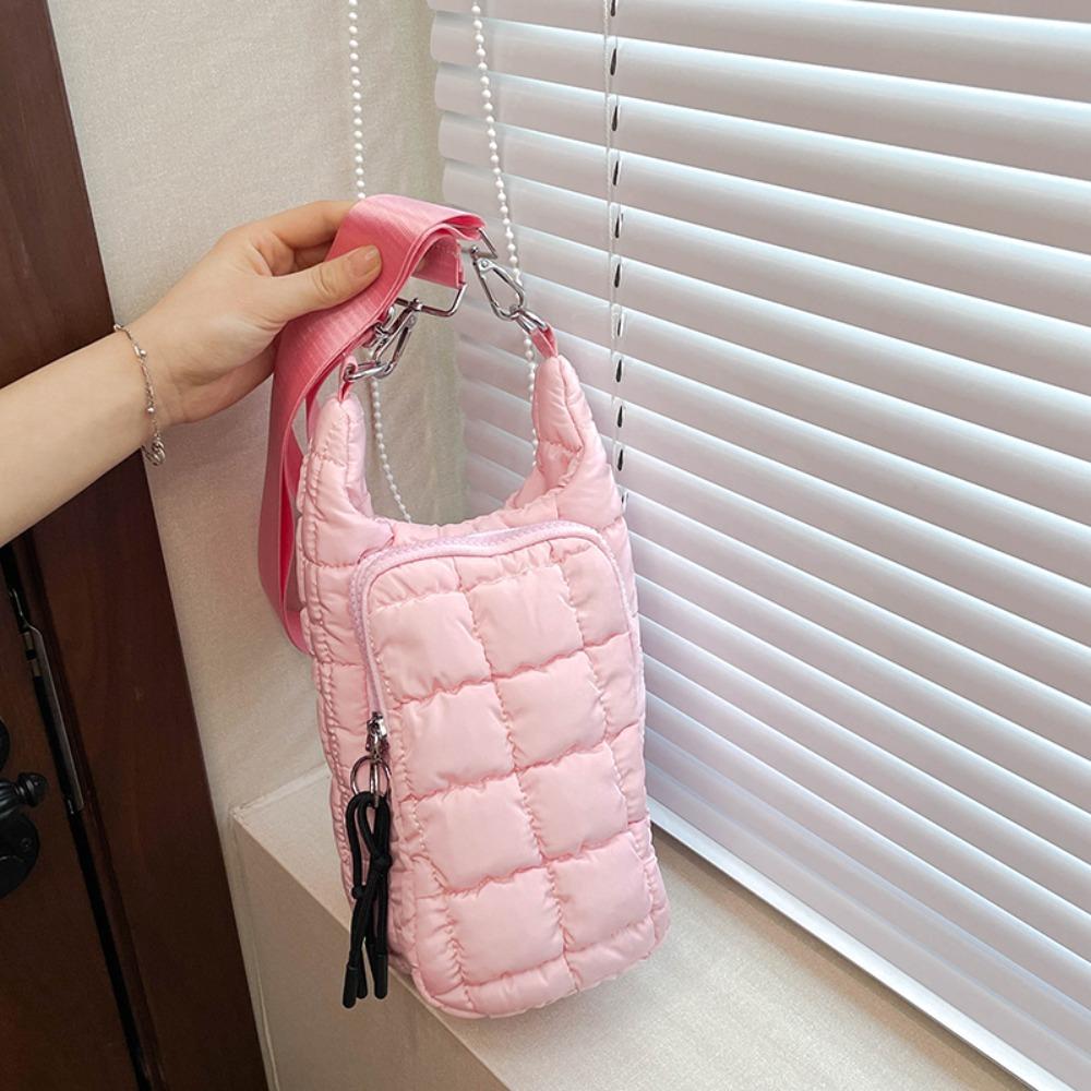 Stylish Quilted Water Bottle Holder Bag Water-resistant Large Capacity Carrier Bag with Strap Portable Sling Purses for Women розовый
Stylish Quilted Water Bottle Holder Bag Water-resistant Large Capacity Carrier Bag with Strap Portable Sling Purses for Women розовый