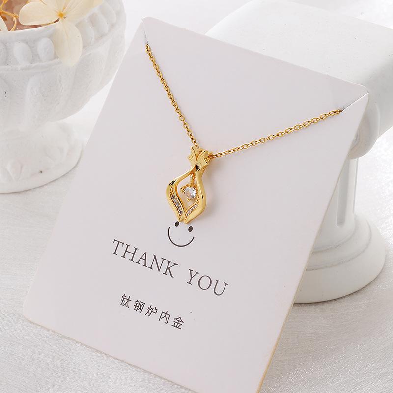 Универсальное роскошное женское ожерелье из титановой стали - Невыцветающий кулон, Современный простой дизайн цепочки для ключиц.
Универсальное роскошное женское ожерелье из титановой стали - Невыцветающий кулон, Современный простой дизайн цепочки для ключиц.