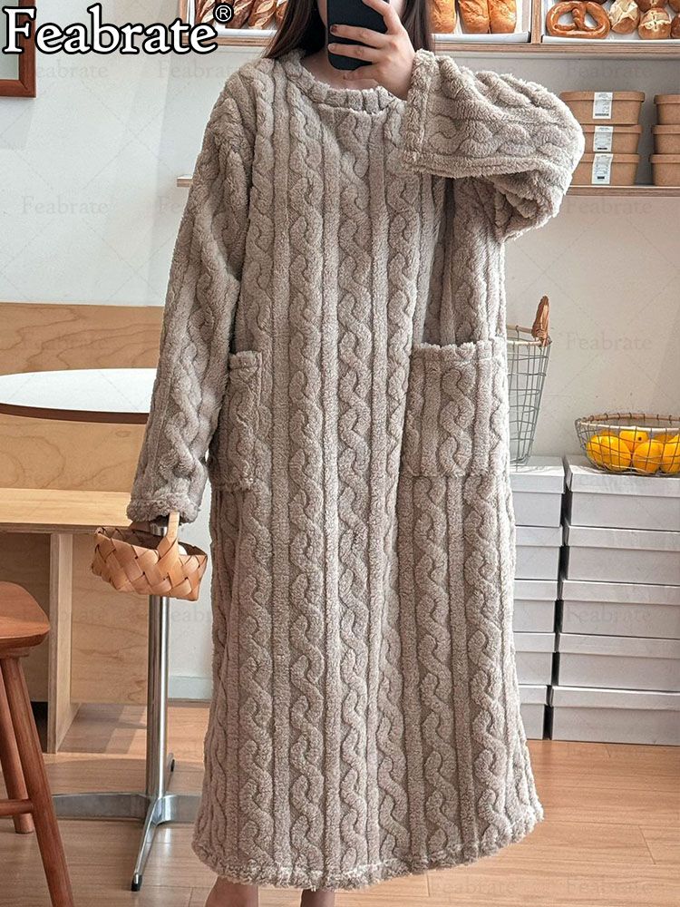 Thick Plush Jacquard Long Loose Fit Robe with Pockets Soft Warm Sleepwear Nightgown 120cm*60cm Suitable for Home Use кофейный
Thick Plush Jacquard Long Loose Fit Robe with Pockets Soft Warm Sleepwear Nightgown 120cm*60cm Suitable for Home Use кофейный