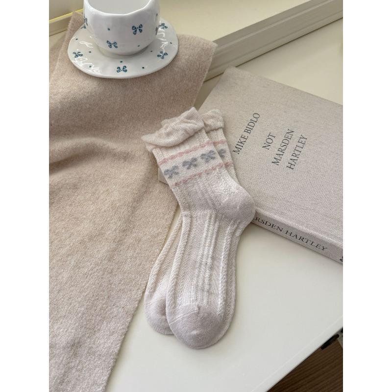 Flower Bud Bubble Mouth Wool Socks, Thickened Warm Pile Socks, Bow Women s Socks, Mid-calf Socks 1 pair
Flower Bud Bubble Mouth Wool Socks, Thickened Warm Pile Socks, Bow Women s Socks, Mid-calf Socks 1 pair