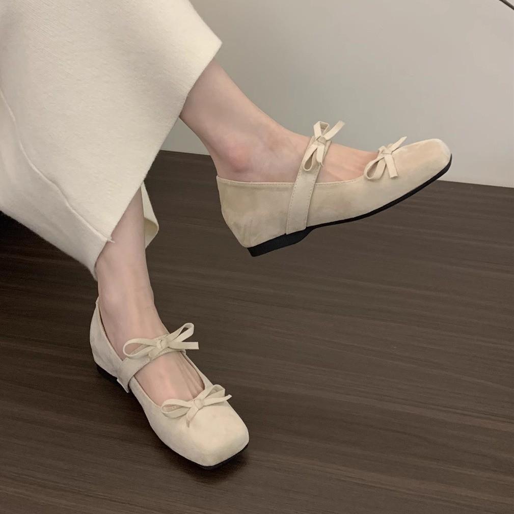 Inner heightening retro square head shallow mouth single shoes women s spring and autumn new suede gentle fairy thick-soled Mary Jane shoes 35 абрикосовий
Inner heightening retro square head shallow mouth single shoes women s spring and autumn new suede gentle fairy thick-soled Mary Jane shoes 35 абрикосовий