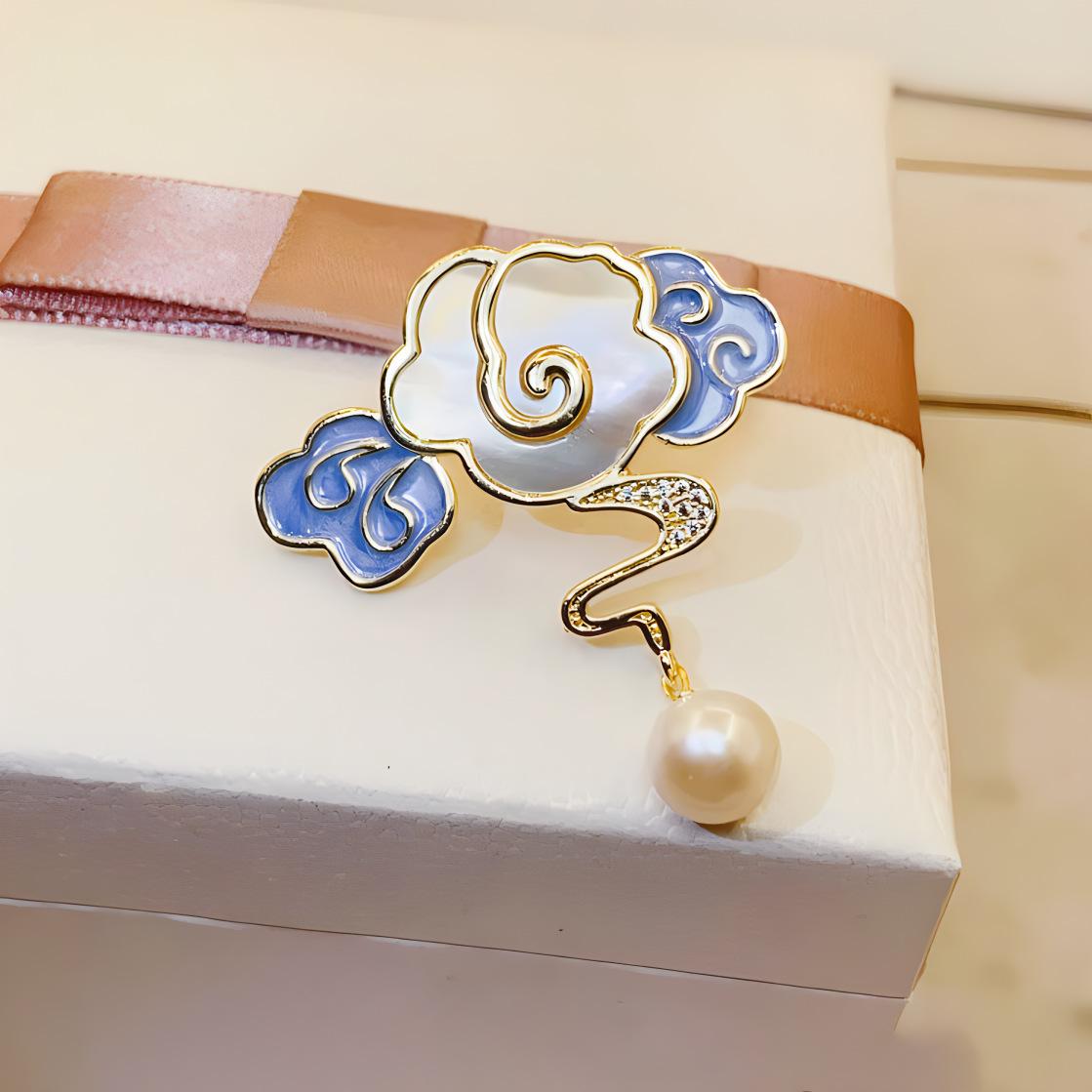 Auspicious Clouds Mother-of-Pearl Brooch: Elegant Pearl Corsage Pin for Women 
Auspicious Clouds Mother-of-Pearl Brooch: Elegant Pearl Corsage Pin for Women