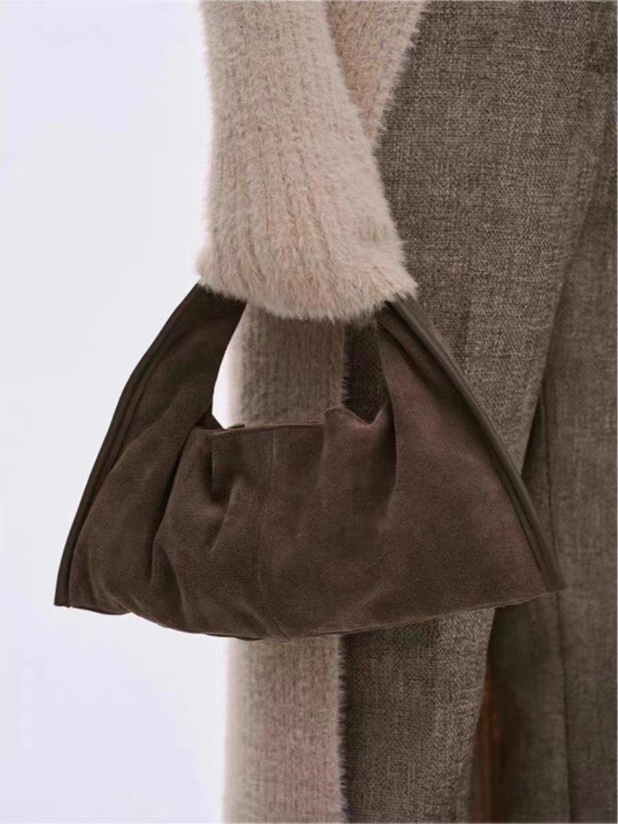 Fashion Ruched Women Handbags Vintage Faux Suede Shoulder Bags for Women Designer Frosted Clutch Female Cloud Dumpling Bag
Fashion Ruched Women Handbags Vintage Faux Suede Shoulder Bags for Women Designer Frosted Clutch Female Cloud Dumpling Bag