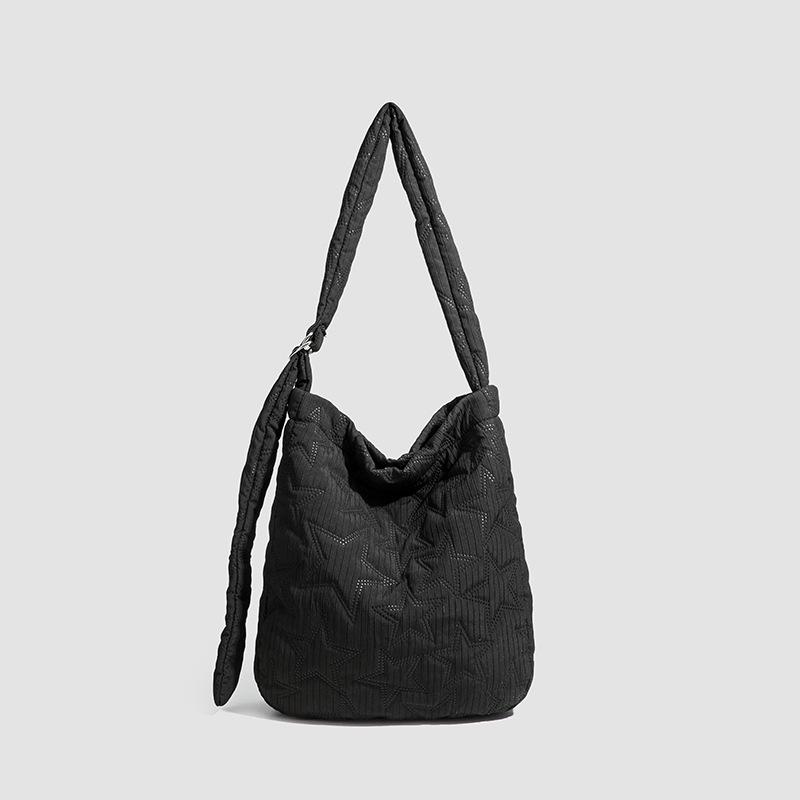 Premium Commuter Bag Messenger Bag Spring Puff Cotton-Filled Niche Large-Capacity Tote Women S Bag чорний
Premium Commuter Bag Messenger Bag Spring Puff Cotton-Filled Niche Large-Capacity Tote Women S Bag чорний