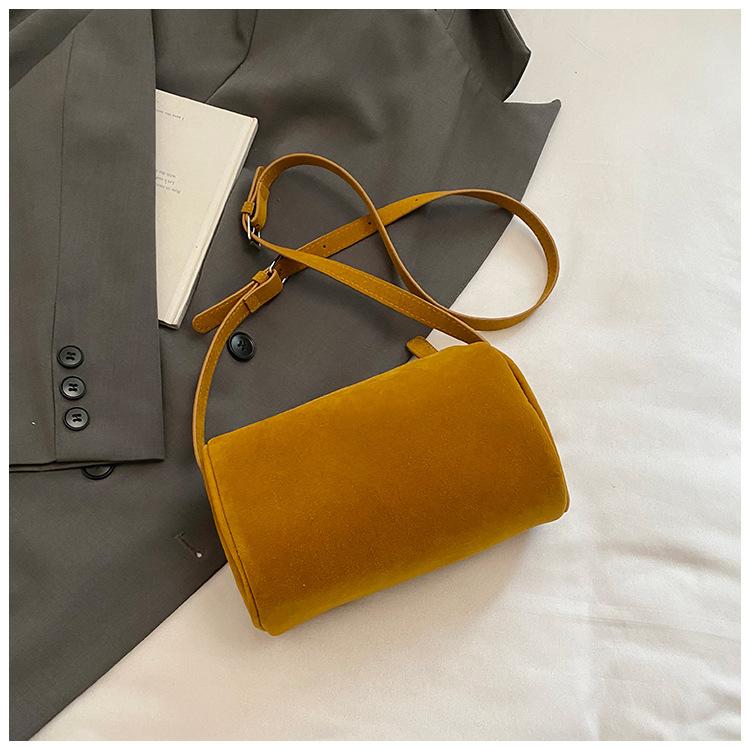 Minimalist retro pillow bag women s 2025 new niche design matte commuter bag fashion shoulder messenger bag жёлтый
Minimalist retro pillow bag women s 2025 new niche design matte commuter bag fashion shoulder messenger bag жёлтый