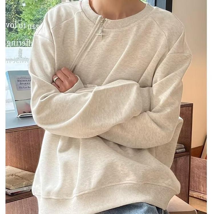 Men s Korean-Style Loose Casual Pullover with Side Zipper, Metal Round Neck, Perfect for Spring and Autumn. M сірий колір/абрикосовий
Men s Korean-Style Loose Casual Pullover with Side Zipper, Metal Round Neck, Perfect for Spring and Autumn. M сірий колір/абрикосовий