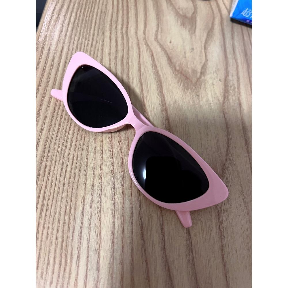 New Vintage Women Cat Eye Sunglasses Lady Retro Glasses Summer Eyewear for Female Vintage Pink sunglasses female Internet
New Vintage Women Cat Eye Sunglasses Lady Retro Glasses Summer Eyewear for Female Vintage Pink sunglasses female Internet