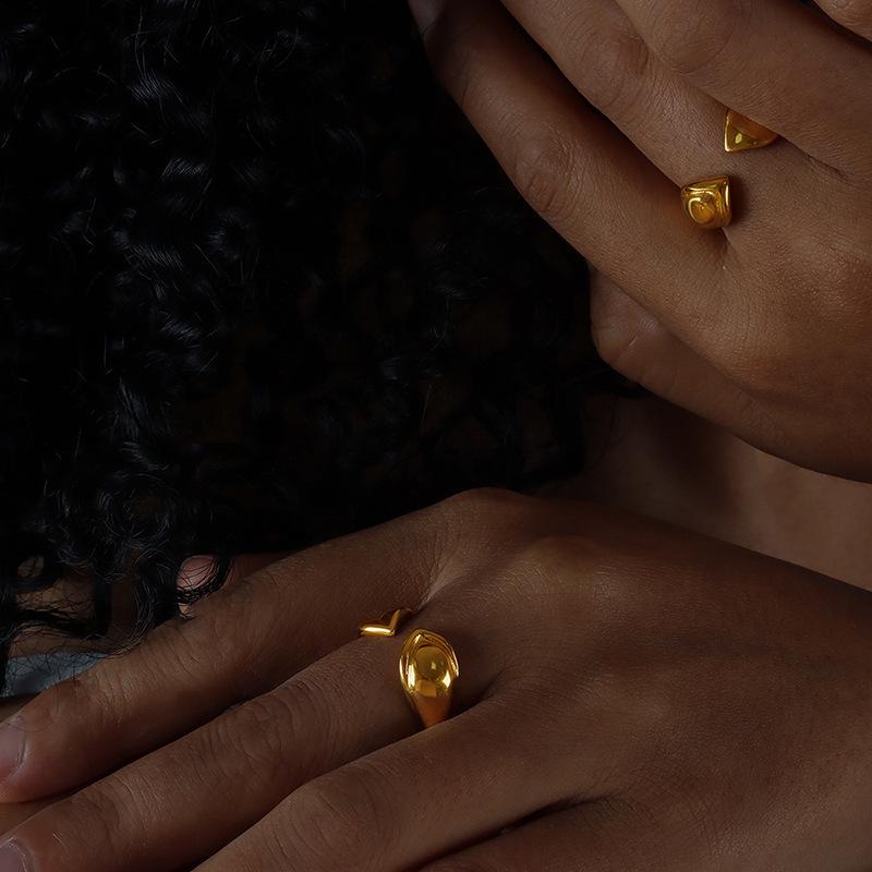 Asymmetric Retro Open Ring: Exquisite Temperament, Titanium Steel, 18k Gold, Non-Fading Women s Jewelry. Size 7
Asymmetric Retro Open Ring: Exquisite Temperament, Titanium Steel, 18k Gold, Non-Fading Women s Jewelry. Size 7