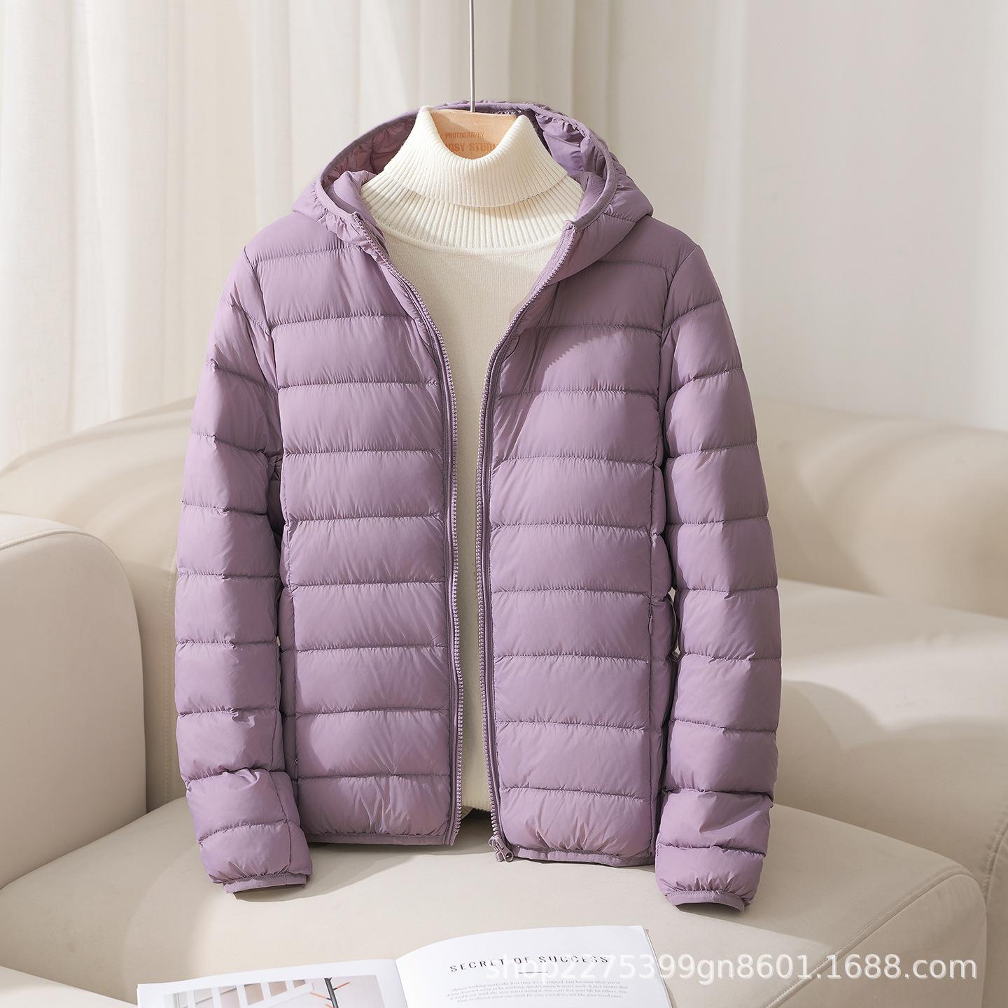 Lightweight Down Jacket For Women, Short , Hooded, Slim Fit, Plus Size, Lightweight Outerwear XL світло-фіолетового кольору
Lightweight Down Jacket For Women, Short , Hooded, Slim Fit, Plus Size, Lightweight Outerwear XL світло-фіолетового кольору