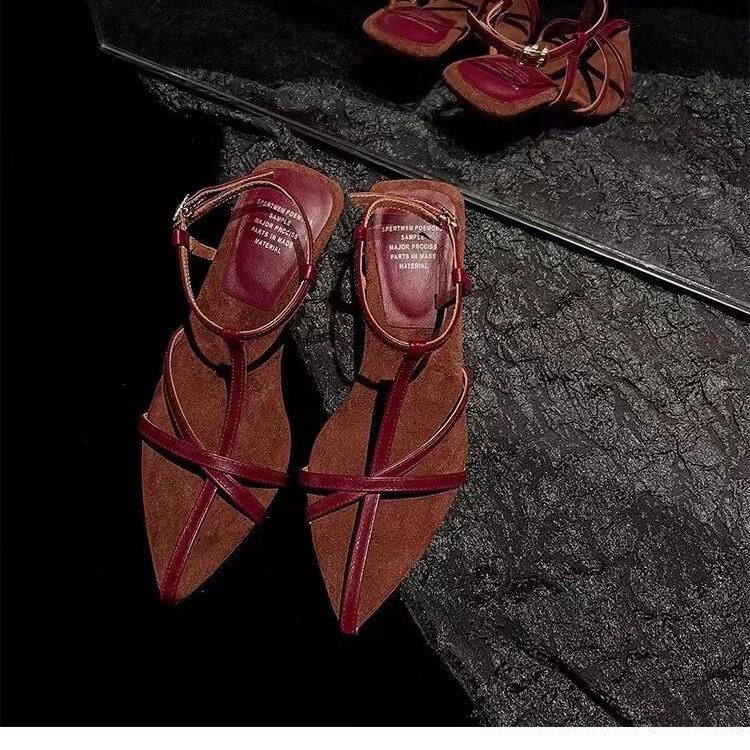 2025 spring and summer new niche design stiletto Roman sandals fashion cross strap pointed open-toed women s high heels 34 красный
2025 spring and summer new niche design stiletto Roman sandals fashion cross strap pointed open-toed women s high heels 34 красный