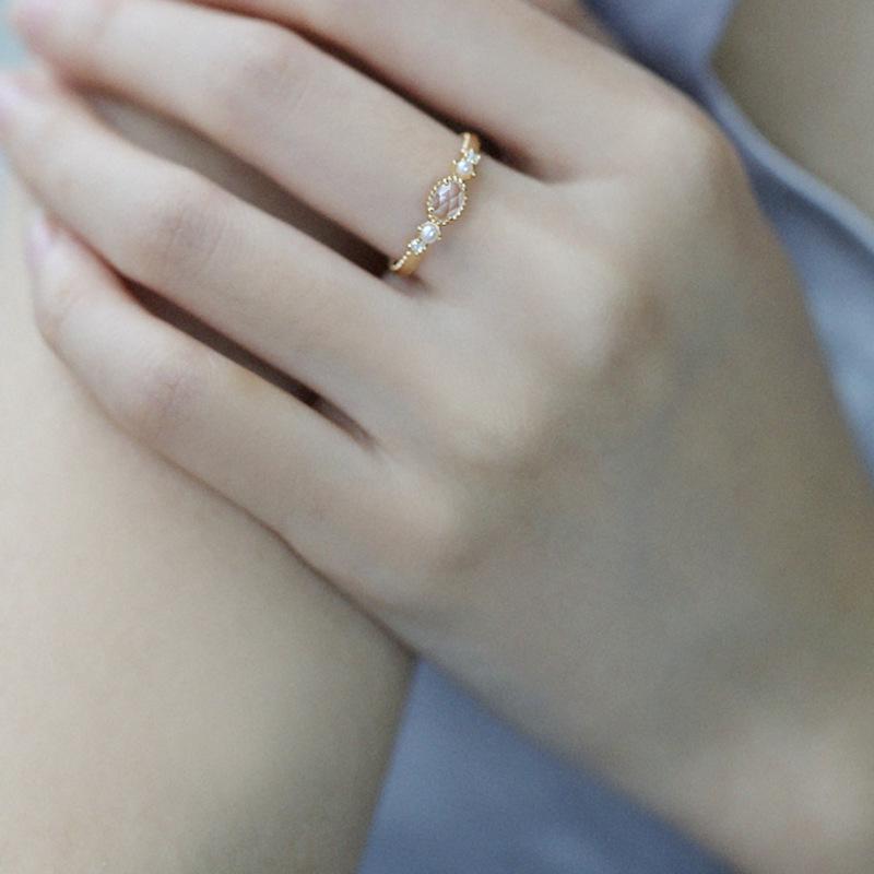Gold-Plated S925 Silver Zircon Pearl Ring - Niche Design, OL Light Luxury, Ins Cold Wind, Women s Fashion US Size 7
Gold-Plated S925 Silver Zircon Pearl Ring - Niche Design, OL Light Luxury, Ins Cold Wind, Women s Fashion US Size 7