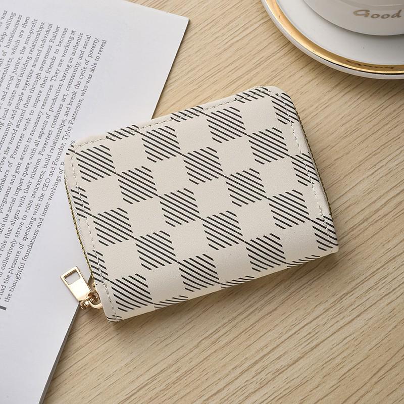 Men s Anti-Magnetic Card Holder Wallet with Multiple ID Slots
Men s Anti-Magnetic Card Holder Wallet with Multiple ID Slots