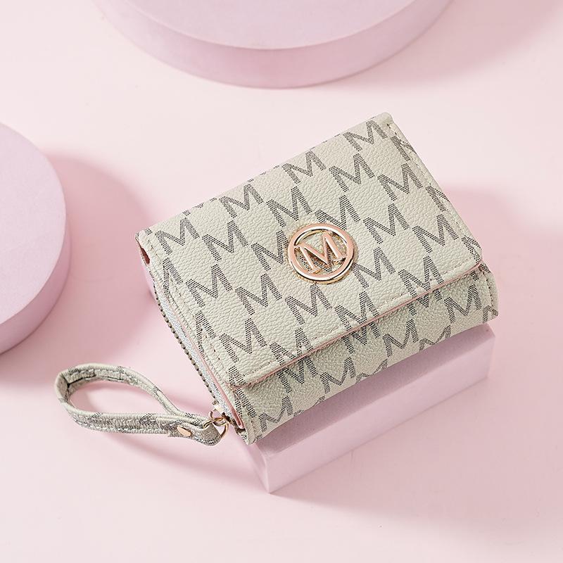 Women s Short Wallet with Three Fold Zipper and Small Wallet, Simple and Fashionable with Old Pattern Card Bag абрикосовий
Women s Short Wallet with Three Fold Zipper and Small Wallet, Simple and Fashionable with Old Pattern Card Bag абрикосовий