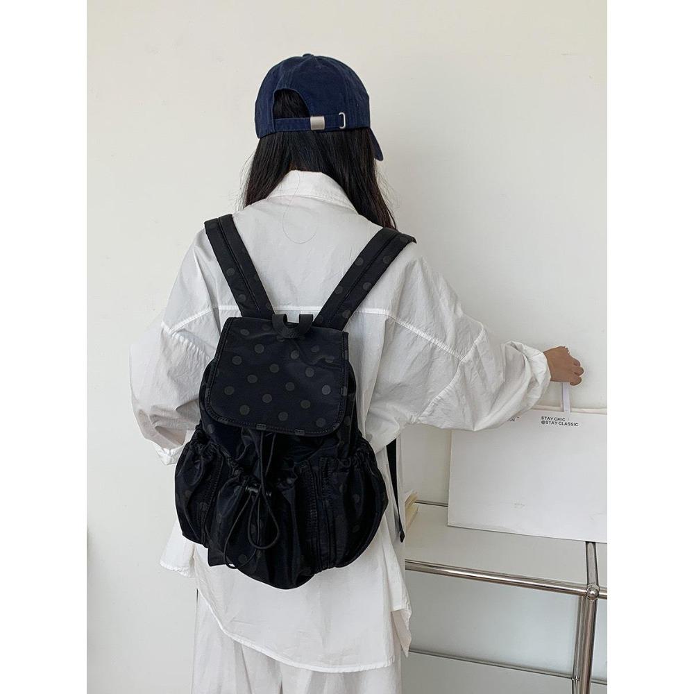 New Large Capacity Summer Ins College Wind Flow Wave Point Design Travel Class Backpack for Women чёрный
New Large Capacity Summer Ins College Wind Flow Wave Point Design Travel Class Backpack for Women чёрный