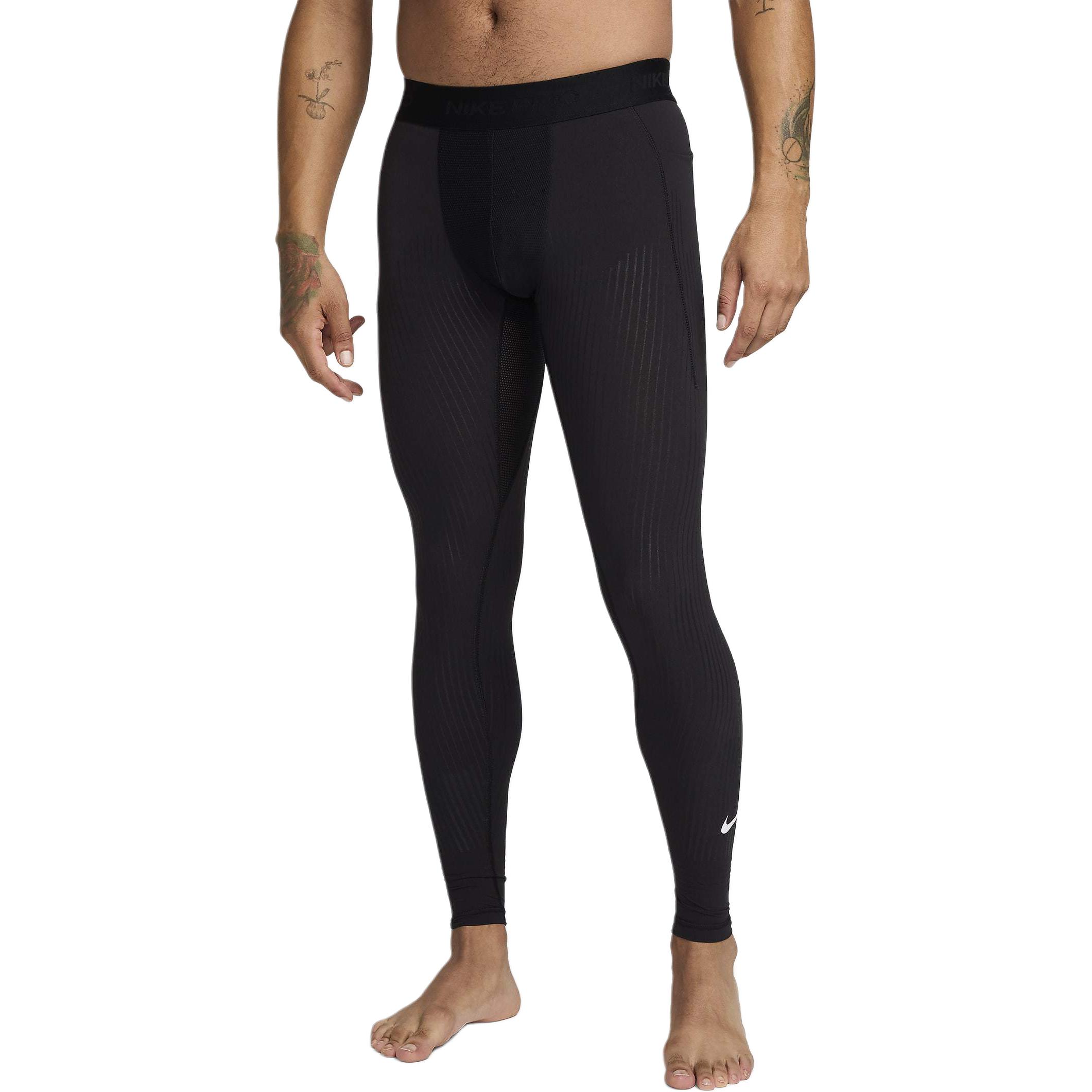 Nike Recovery Textured Panelled Leggings FZ1641-010 S(FR 38-40)
Nike Recovery Textured Panelled Leggings FZ1641-010 S(FR 38-40)