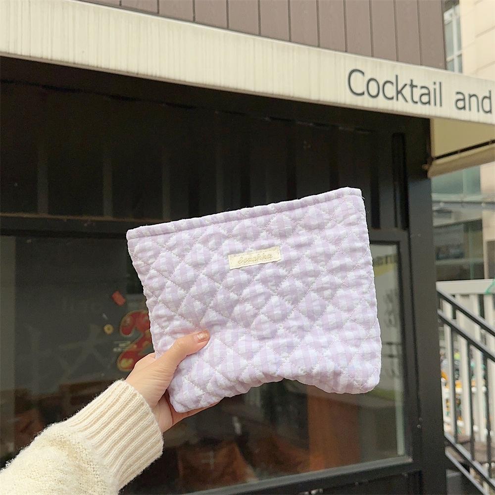 Стьобана бавовна, свіжий крем, фіолетова сітка, дитяча сумка-клатч, косметичка великої місткості, сумка для зберігання засобів для догляду за шкірою
Стьобана бавовна, свіжий крем, фіолетова сітка, дитяча сумка-клатч, косметичка великої місткості, сумка для зберігання засобів для догляду за шкірою