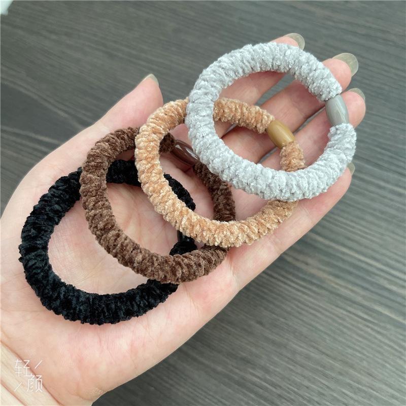 Женская повязка для волос цвета молочного кофе, 3 шт., простой темперамент, резинка для волос, базовый стиль, прочная, высококачественная повязка для волос, толстый кожаный чехол
Женская повязка для волос цвета молочного кофе, 3 шт., простой темперамент, резинка для волос, базовый стиль, прочная, высококачественная повязка для волос, толстый кожаный чехол