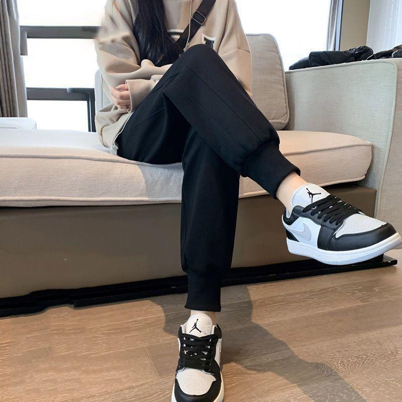 2026 Women s Casual Elastic Waist Harem Cropped Sweatpants - Spring/Autumn Solid Color 4XL (180-200 lbs)
2026 Women s Casual Elastic Waist Harem Cropped Sweatpants - Spring/Autumn Solid Color 4XL (180-200 lbs)