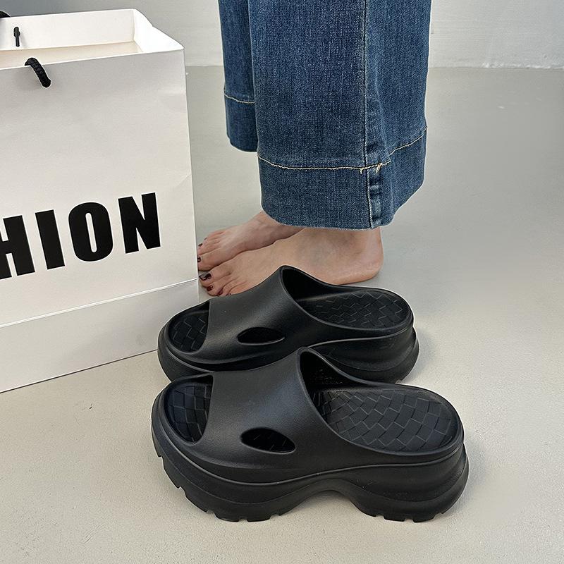 Новые легкие и удобные шлепанцы-маффины, одно слово, крутые тапочки, женские, на толстой подошве, нескользящие, один педаль, не устают ноги, пляжные крутые тапочки, тренд 39 чёрный
Новые легкие и удобные шлепанцы-маффины, одно слово, крутые тапочки, женские, на толстой подошве, нескользящие, один педаль, не устают ноги, пляжные крутые тапочки, тренд 39 чёрный