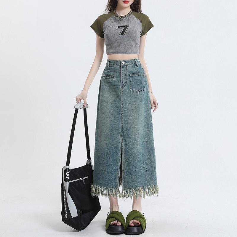 Summer 2025 Retro High-Waist Denim A-Line Midi Skirt with Tassel and Slit Design 2XL
Summer 2025 Retro High-Waist Denim A-Line Midi Skirt with Tassel and Slit Design 2XL